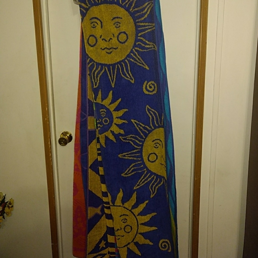 4 large Beach towels